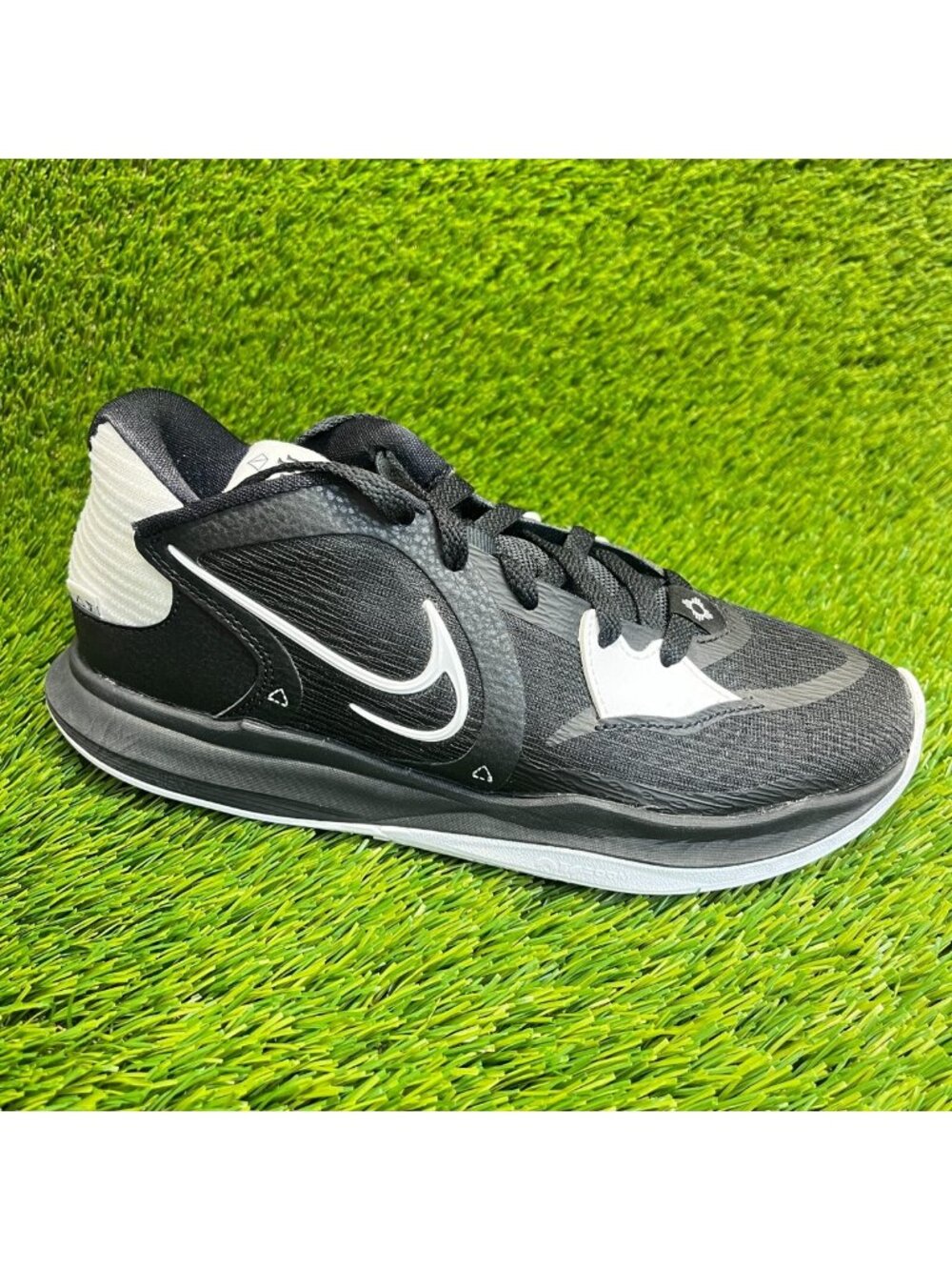 Nike Kyrie 5 Low TB Black White Mens Size 7 Athletic‎ Basketball Shoes Sneakers
